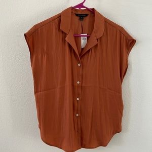 Banana republic resort shirt. Brand new. Never worn